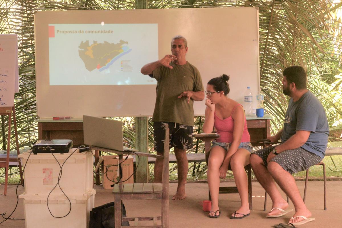 Lideranças caiçaras da Jureia, litoral de São Paulo, compartilham experiências com estudantes da Resex Rio Iriri e da Esec da Terra do Meio|Natalia Guerrero