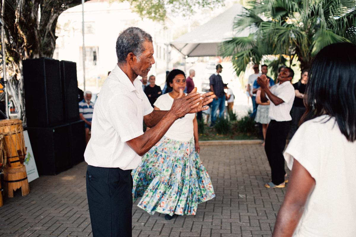 Apresentação do Quilombo Morro Seco, durante a 15ª Feira de Troca de Sementes e Mudas Tradicionais das Comunidades Quilombolas do Vale do Ribeira