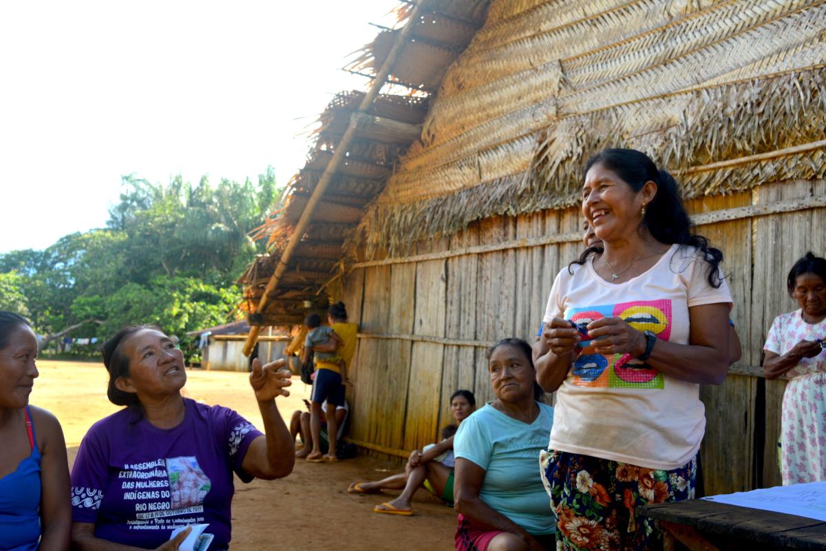 Mulheres na Canoita do Tiquié, comunidade Bellavista, Colômbia