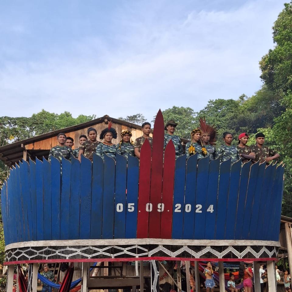 Um dia após o anúncio de declaração, indígenas Borari fazem vigília para proteger seu território