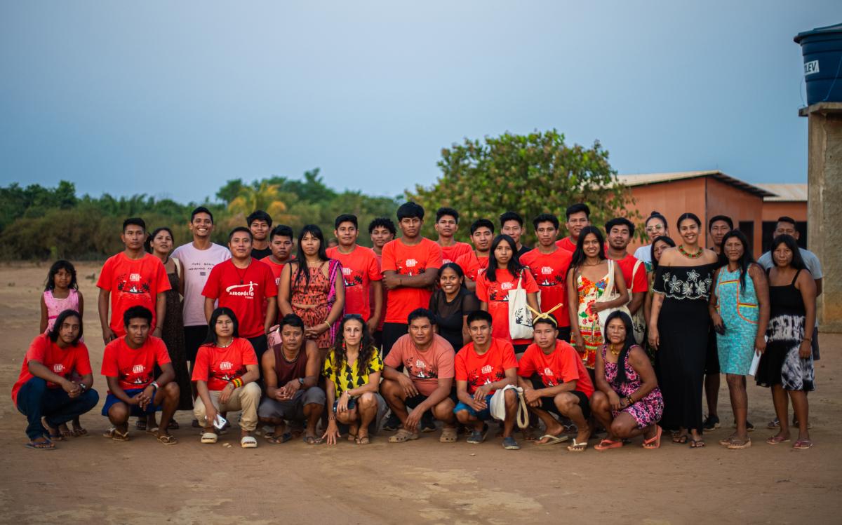 Comunicadores da Rede Xingu+ e parceiros no encontro geral que reuniu  comunicadores xinguanos na aldeia Khinkatxi, um dos grandes centros da comunicação indígena no Xingu