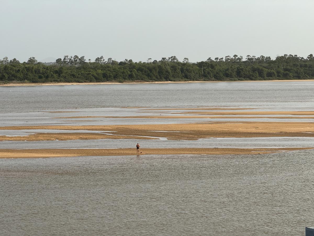 banhista no rio branco