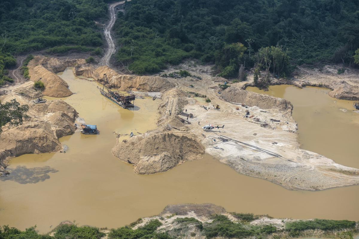 Grupo Especializado de Fiscalização (GEF) do Ibama realiza operação de combate a garimpo ilegal de ouro na Terra Indígena Kayapó, no estado do Pará, Brasil