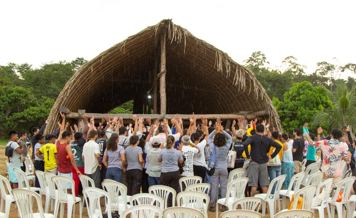 União dos povos da Terra do Meio marcou encontro